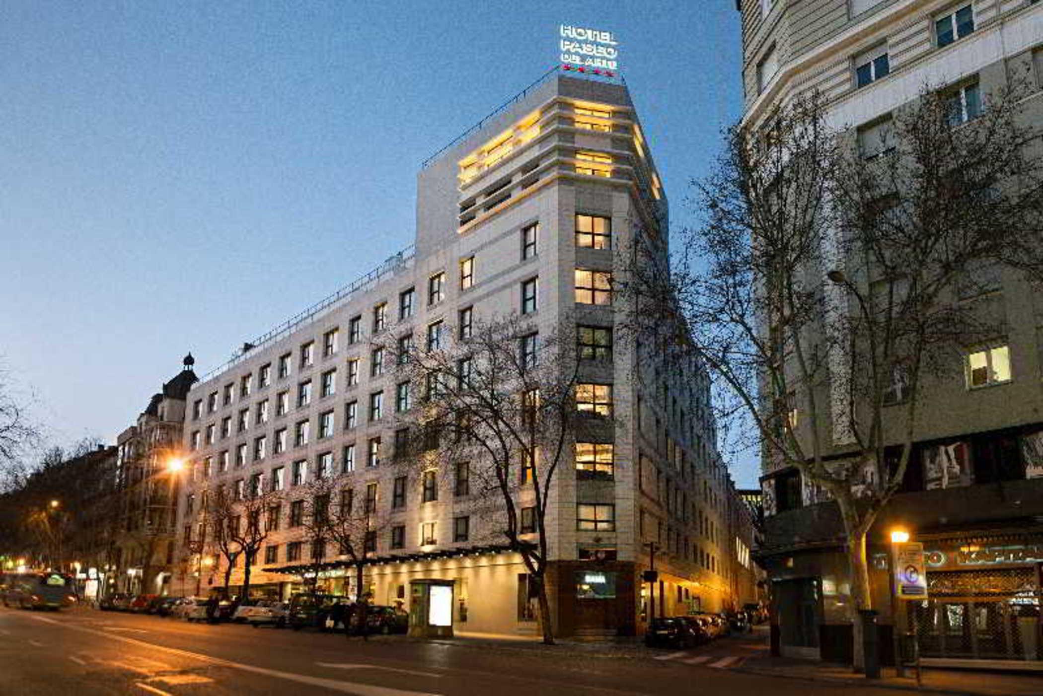 Hotel Radisson Red Madrid Esterno foto