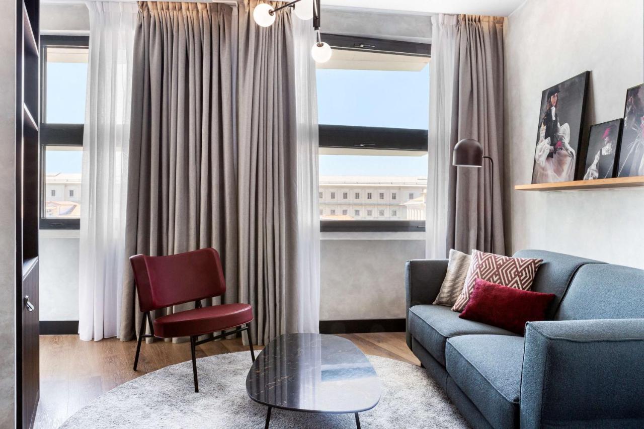 Hotel Radisson Red Madrid Esterno foto